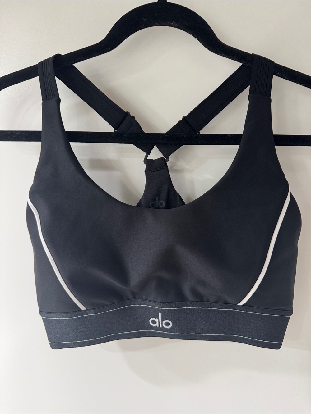 ALO Yoga Black Suit Up Sports Bra with White Trim